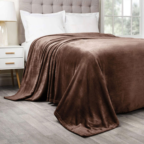 Generous Faux Fur Fleece Blanket  Generous Faux Fur Fleece Blanket